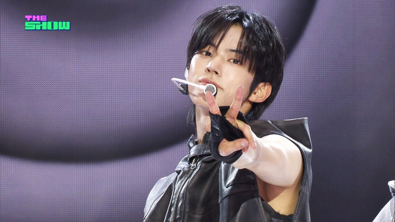 TWS - Head Shoulders Knees Toes [THE SHOW 251021] 썸네일