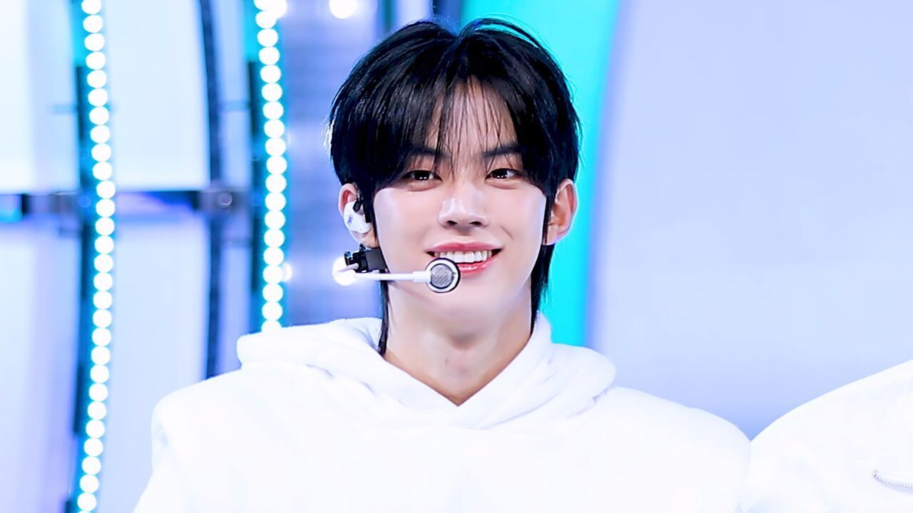 [페이스캠] 투어스 도훈 'OVERDRIVE' (TWS DOHOON FaceCam) 썸네일