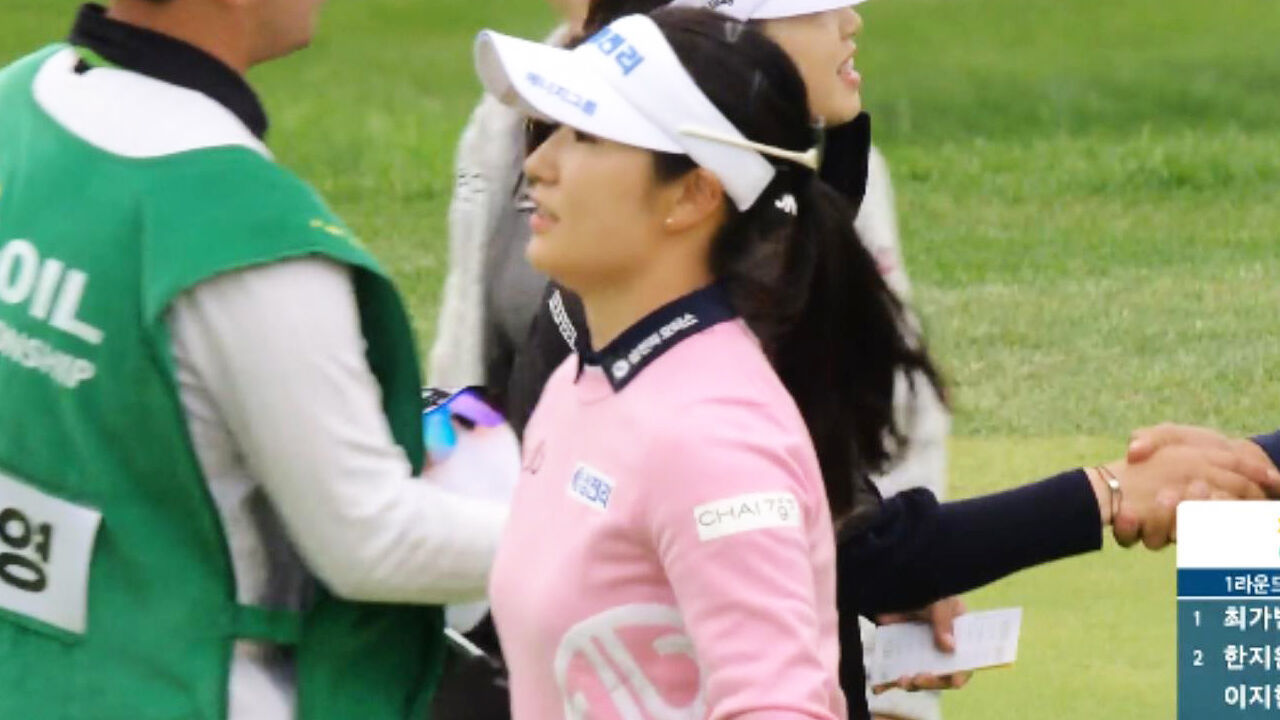 3주 연속 첫 우승자 탄생? 1R 단독 선두로 마무리하는 최가빈 [S-OIL 1R] 썸네일