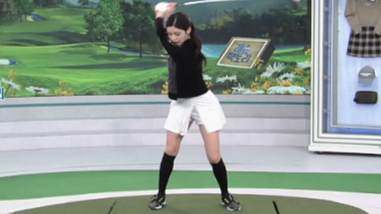 [김현우의 팩토리 클리닉] 가슴 앞에서 8자 그리는 연습으로 엎어 치는 스윙 고치기 썸네일