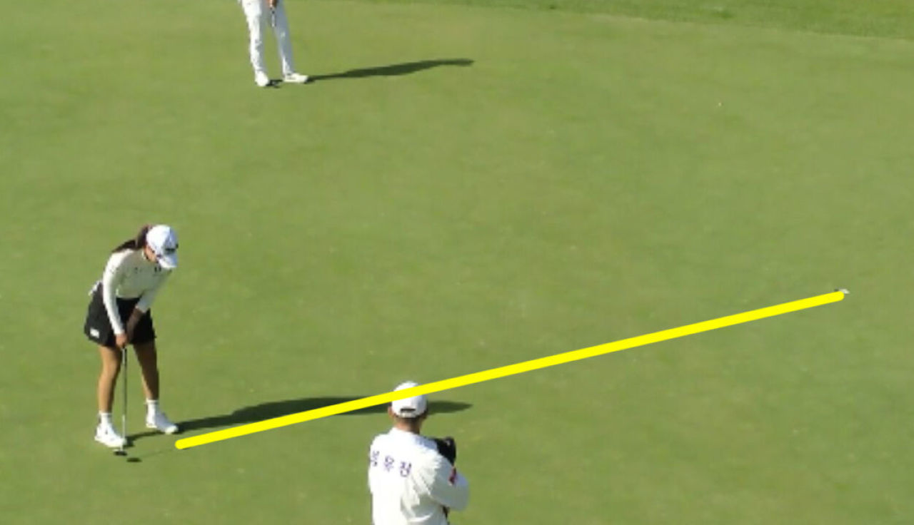 깔끔하게 첫 버디를 기록하는 성유진 [위믹스 챔피언십 FR] 썸네일