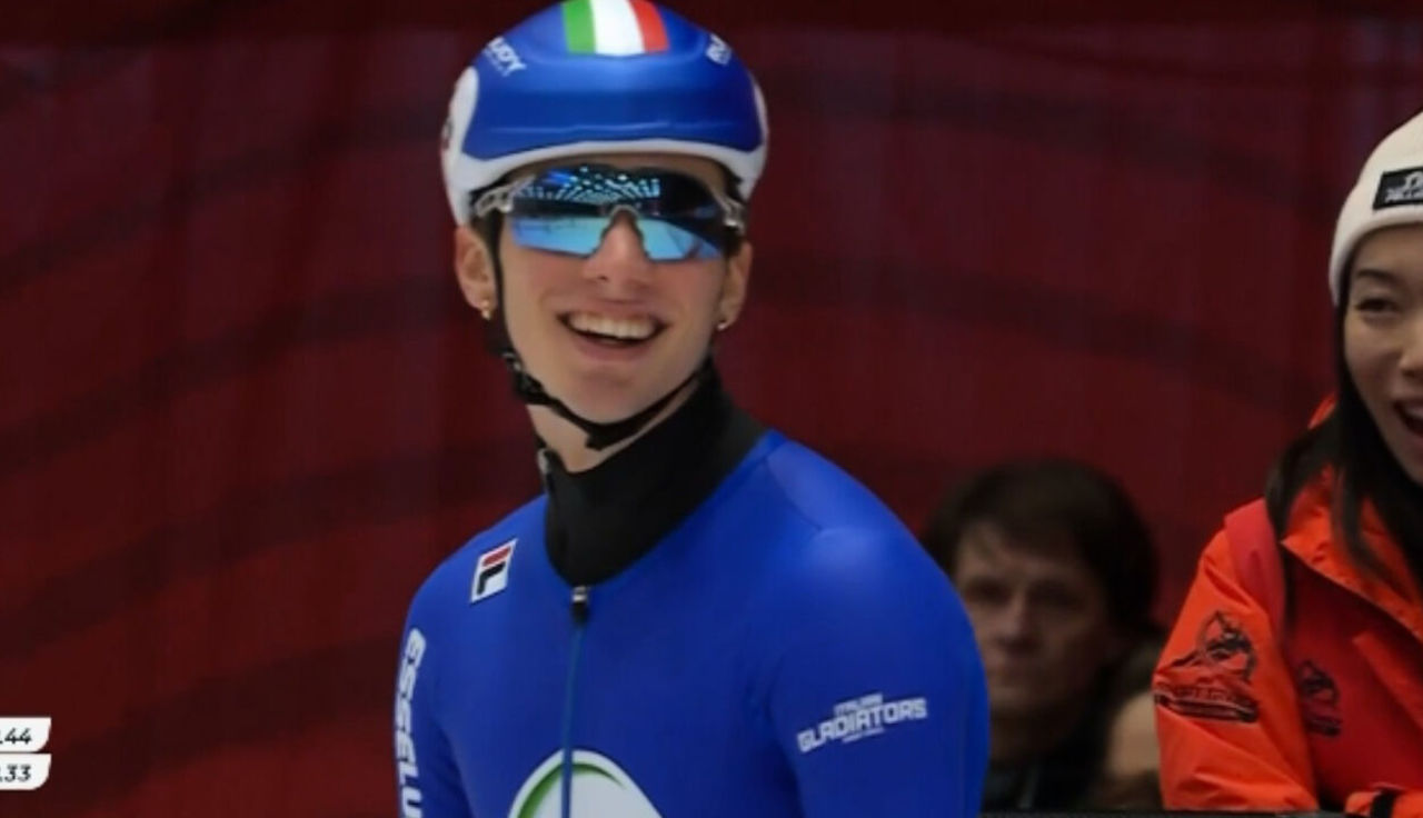 “이런 건 처음 보는데요..?” 결승선에 들어가지 않는 토마스 나달리니 [월드투어 3차 남자 1000m 순위결정전] 썸네일