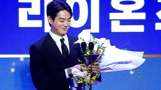 2025 KBO 득점상 삼성라이온즈 구자욱 “선수들에게 영광 돌리고파” [2025 KBO 시상식]