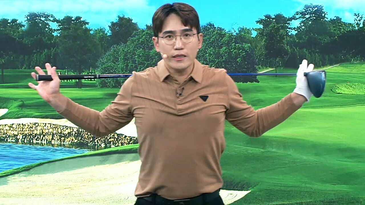 [김주연 레슨] 스윙이 쉬워지는 어깨 회전, 양쪽 모두 사용하기 썸네일