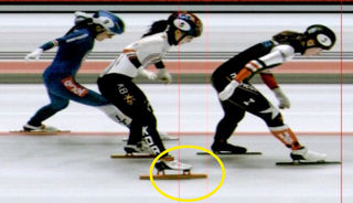 치열했던 결승선! 순위를 가르는 최민정의 날 내밀기 [월드투어 4차 여자 1000m 준준결승]