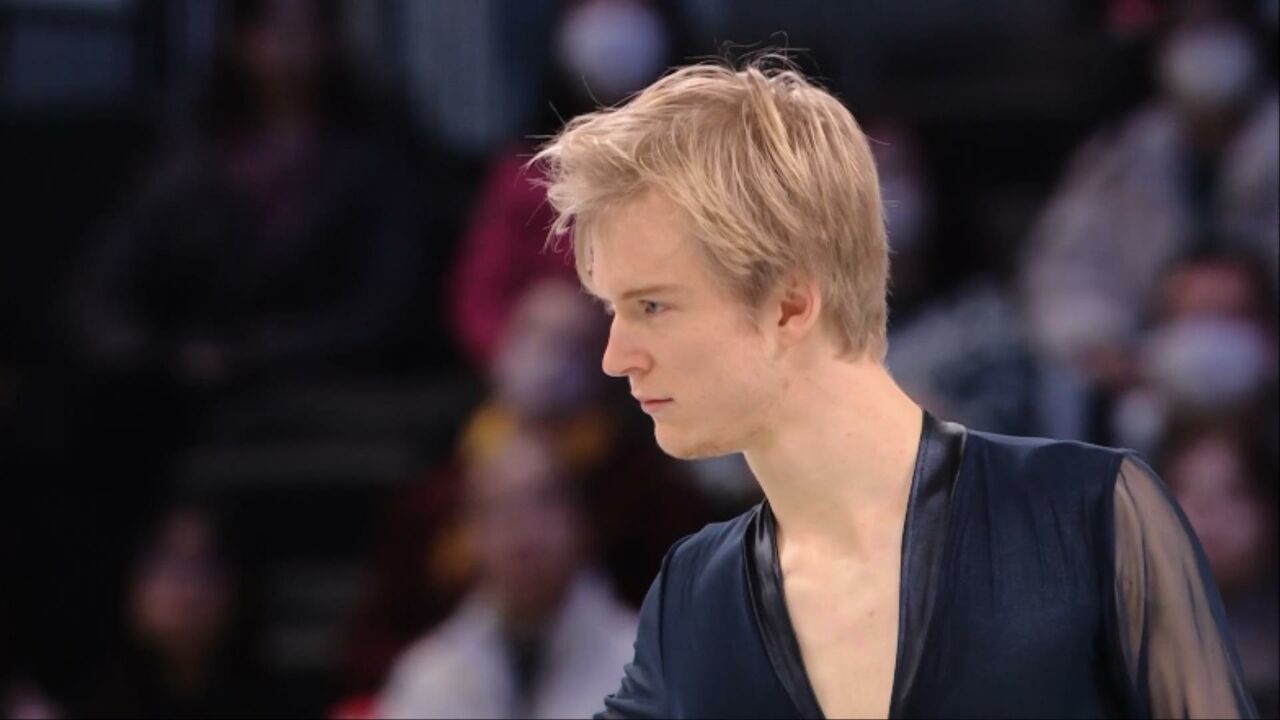 '강렬한 탱고' 포디움을 노리는 다니엘 그라슬 [그랑프리 파이널 남자 쇼트] 썸네일