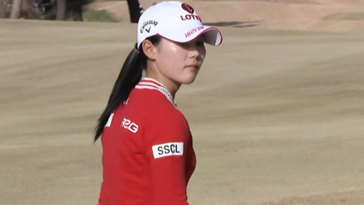 막상막하의 퍼팅감을 보여준 황유민과 배소현 [백송홀딩스·부산일보 채리티매치 FR] 썸네일