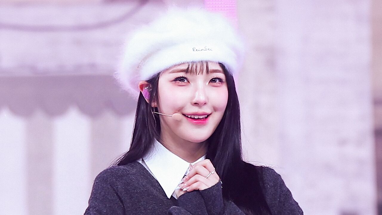 [페이스캠] 프로미스나인 백지헌 '하얀 그리움' (fromis_9 BAEK JI HEON 'White Memories' FaceCam) 썸네일