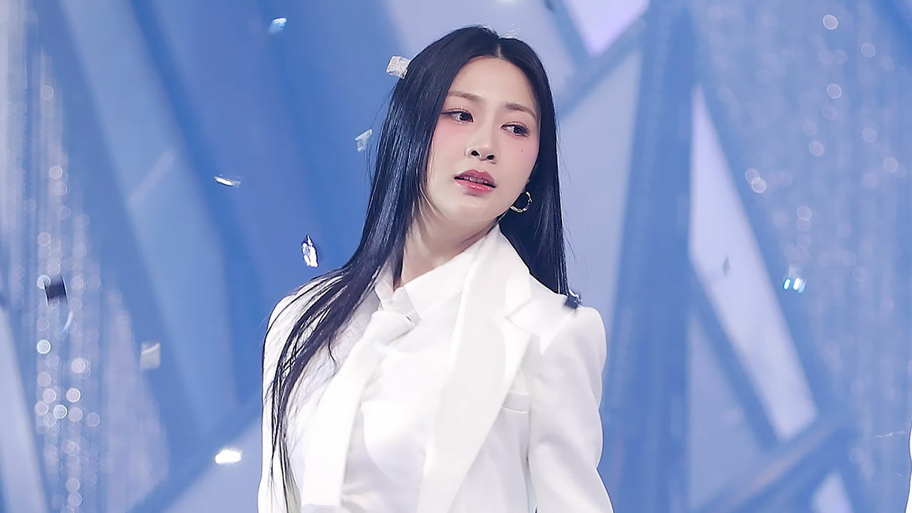 [페이스캠] 에이핑크 오하영 'Love Me More' (Apink OH HA YOUNG FaceCam) 썸네일