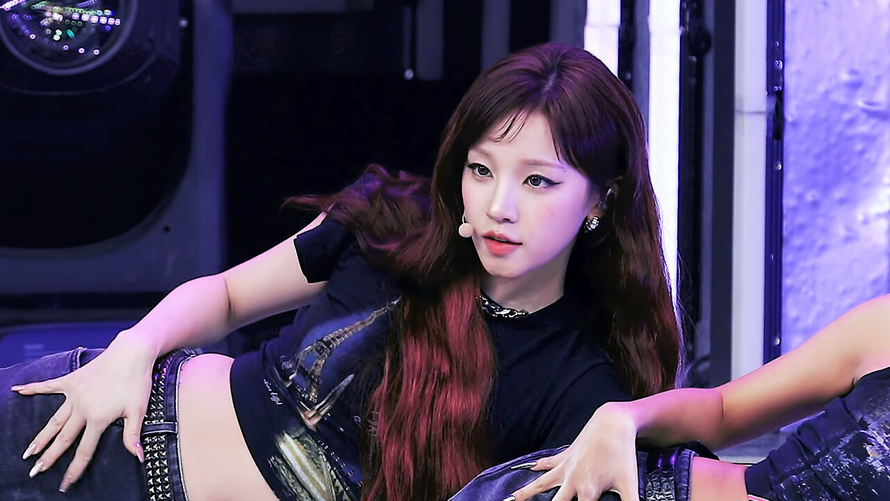 [페이스캠] 아이들 우기 'Mono (feat. skaiwater)' (i-dle YUQI FaceCam) 썸네일