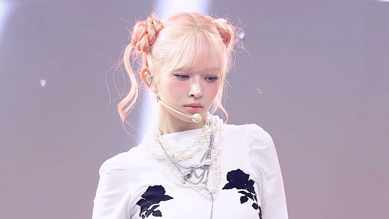 [페이스캠] 아이브 레이 'BLACKHOLE' (IVE REI FaceCam) 썸네일