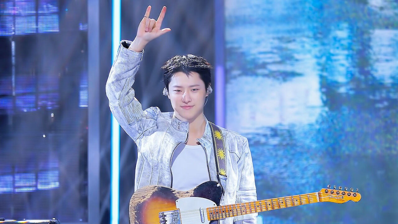 [페이스캠] 우즈 'Human Extinction' (WOODZ FaceCam) 썸네일