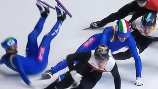 무리한 선두 경쟁, 완전히 밀려난 스페켄하우저 [세계선수권 남자 1000m 준준결승]