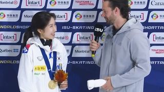 ‘쏘 어메이징!’ 김길리 금메달 시상식 [세계선수권 여자 1500m 시상식]