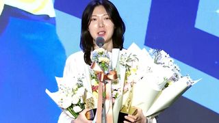 프로배구의 새 역사, 신기록상 양효진 “매 시즌 상을 받는게 꿈이었는데 받을 수 있어 영광..” [V리그 시상식]