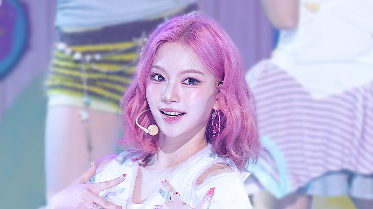 [페이스캠] 스테이씨 아이사 '2 L0VE' (STAYC ISA FaceCam) 썸네일