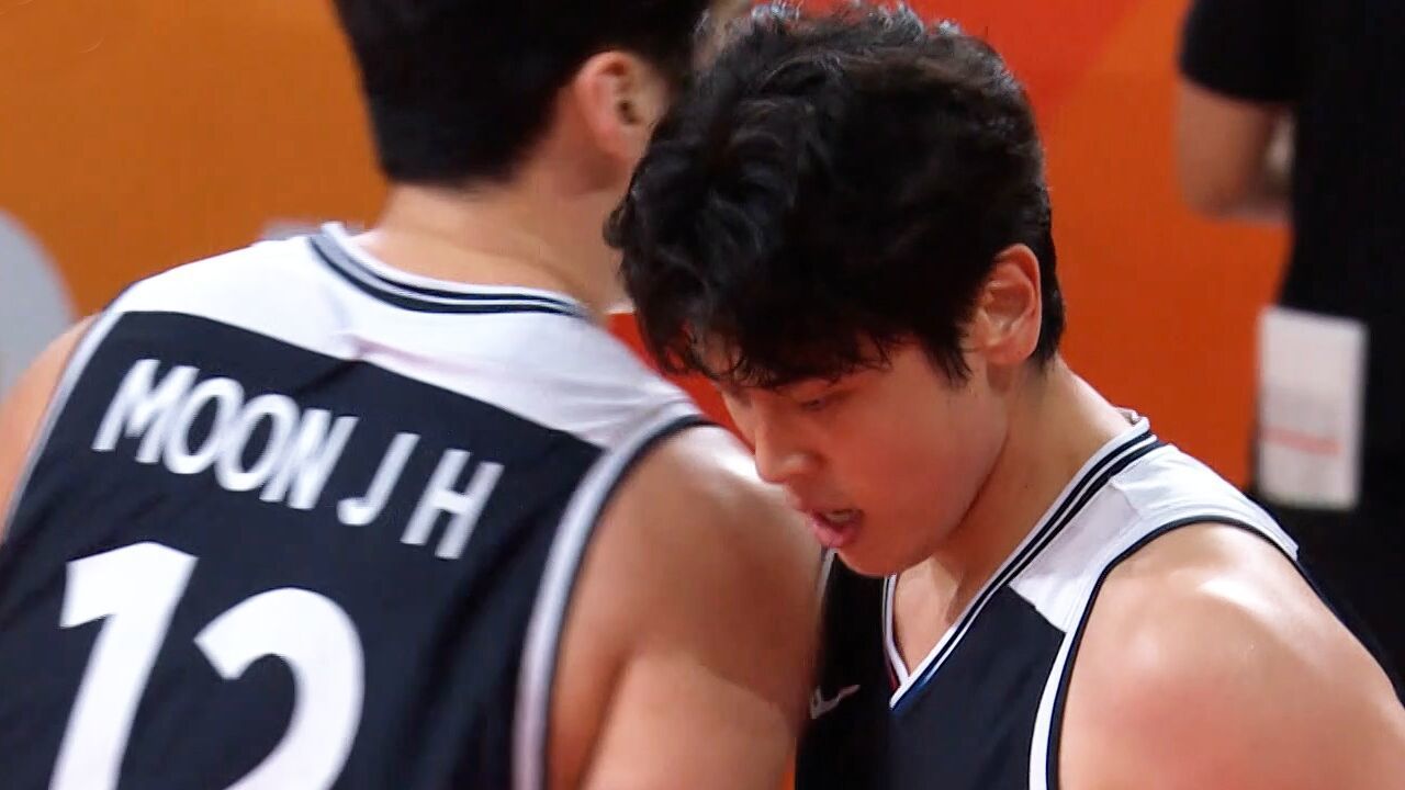 영리한 플레이의 변준형 [농구 조별리그 최종전 대한민국 vs 일본] 썸네일