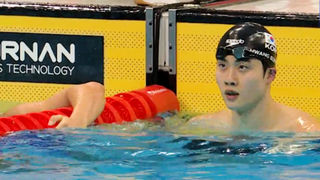 메달 노리는 황선우, 전체 2위로 결승 진출! [수영 남자 자유형 100m 예선]