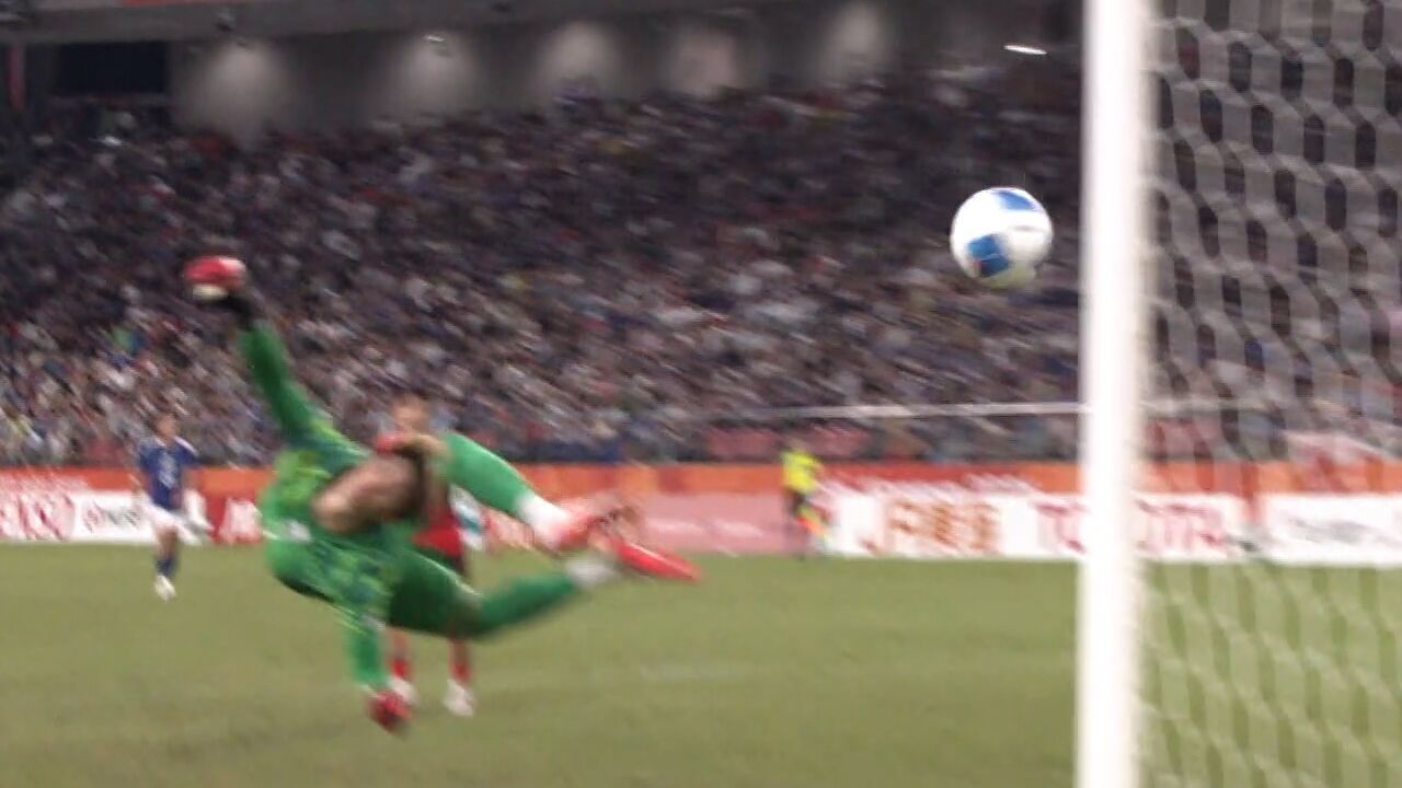 정말 다행입니다! 골대 맞고 나온 이시이 히사쓰구의 강한 슈팅 [남자 축구 결승 대한민국 vs 일본] 썸네일
