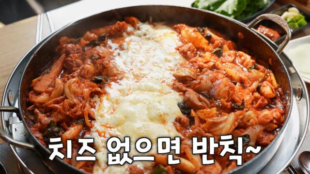 역대급 비주얼! 월 2만 명이 선택한 ‘폭탄 치즈 닭갈비’★