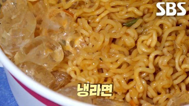 한강 공원에서 끓이는 달인의 꼬들꼬들한 냉라면 레시피 공개★