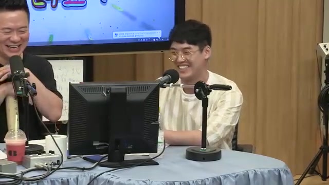 권혁수,  나문희 연락없다…'디마프' 출연하고 파 (두시탈출컬투쇼,2016년6월20일) 썸네일