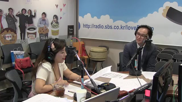 심신,  개인적인 시간 빼앗기지 않기 위해 2G폰 사용한다. (이숙영의러브FM,2016년7월1일) 썸네일