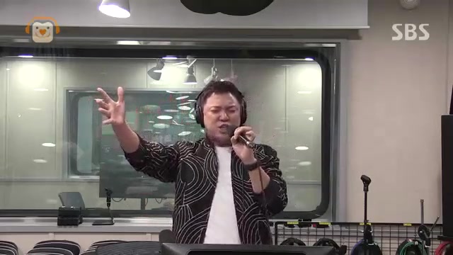Land Of Lola, 정성화 라이브(송은이김숙의언니네라디오,2016년9월28일) 썸네일