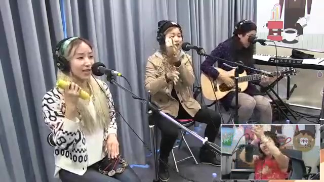 Love Shoes, 바버렛츠 라이브(이숙영의러브FM,2016년10월21일) 썸네일