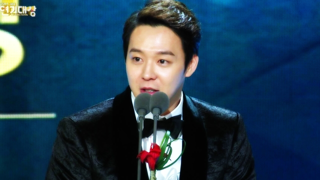 박유천, 미니시리즈 남자 최우수상 수상 “고마운 분들 소주 한 잔…” 