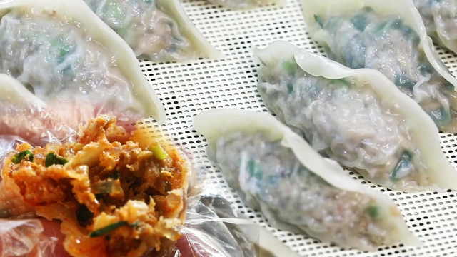그리움을 달래는 온기, 추억의 행복 만두