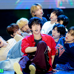 아홉(AHOF) 이미지