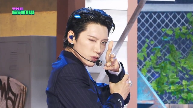 더 쇼 (THE SHOW)