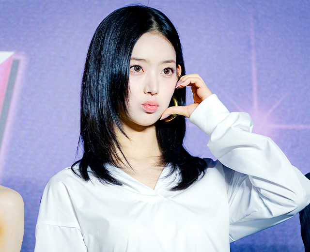 [블루카펫 비하인드] 키키 (KiiiKiii)