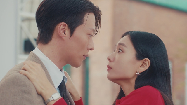 키스는 괜히 해서!