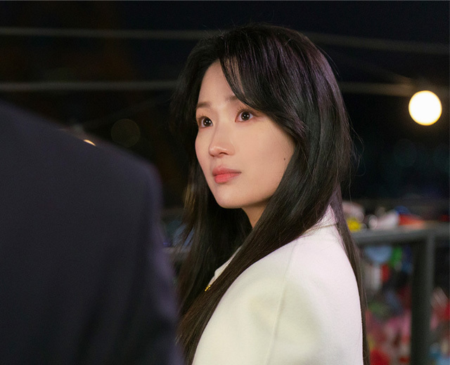 [8회 프리뷰] ‘김혜윤X로몬’, 남산 야경 데이트 포착