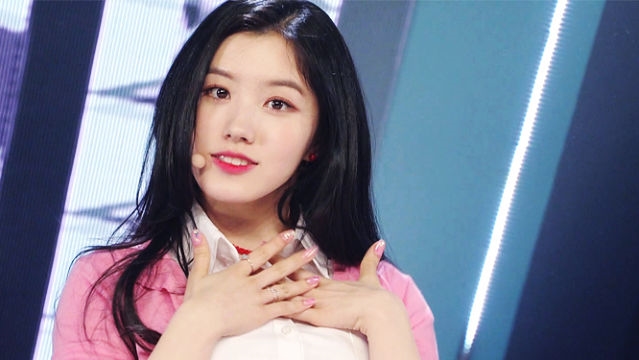 PRISTIN 'WEE WOO'