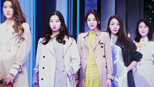 2017 봄을 책임질 신상 트렌치코트는?