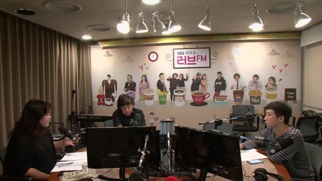 <컬쳐톡> 그것 & 여자들은 자꾸 같은 질문을 받는다 [SBS 김성준의 시사전망대]