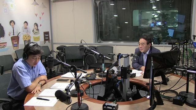 <뉴스따라 노래따라><워너원>을 통해 보는 팬덤 문화, 그 빛과 그림자... [SBS 김성준의 시사전망대]