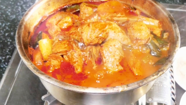 마성의 국물 맛 ‘5000원 닭볶음탕’