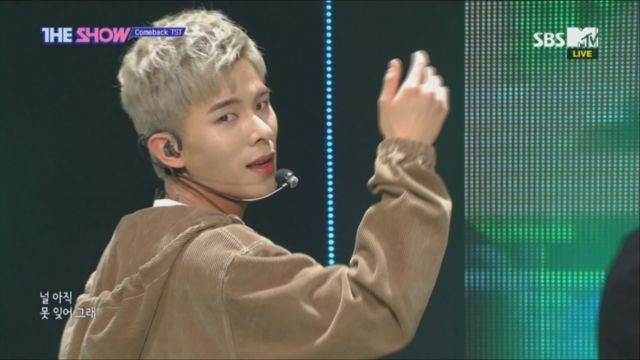 [COMEBACK] 여기 노래하는 조각상들이 있어요! 쉿, 비밀입니다. 일급비밀 'WAKE UP'