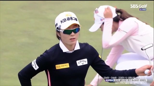 [셀트리온 퀸즈 2R] 보기를 기록하며 선두에서 내려오는 안송이