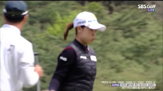 [셀트리온 퀸즈 2R] 홀 옆으로 약간 벗어나며 버디를 놓치는 박민지