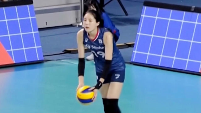 [대한민국 vs 도미니카] 시작부터 연속 서브득점을 해내는 이다영