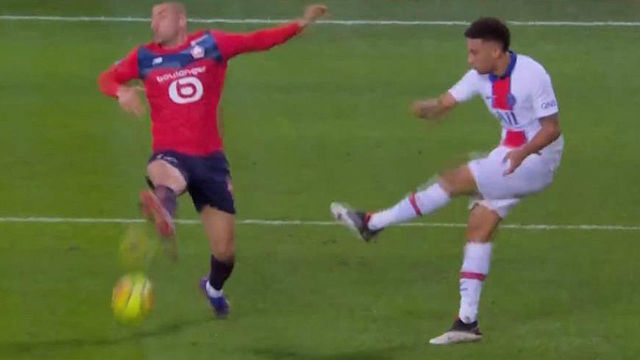 불안함 노출하는 케러, 혼신의 수비로 위기를 막아내는 게예 [릴 vs PSG]