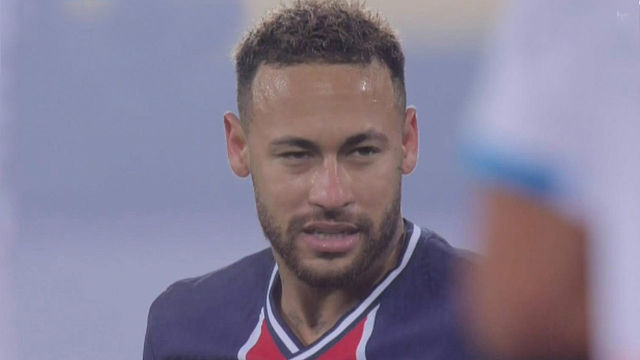 돌아온 네이마르, 위협적인 위치에서 시도하는 프리킥 [PSG vs 마르세유]