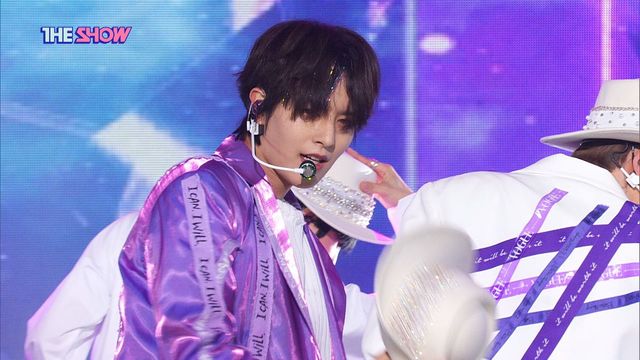 완성형 무대 천재, 원어스(ONEUS) 'BLACK MIRROR'