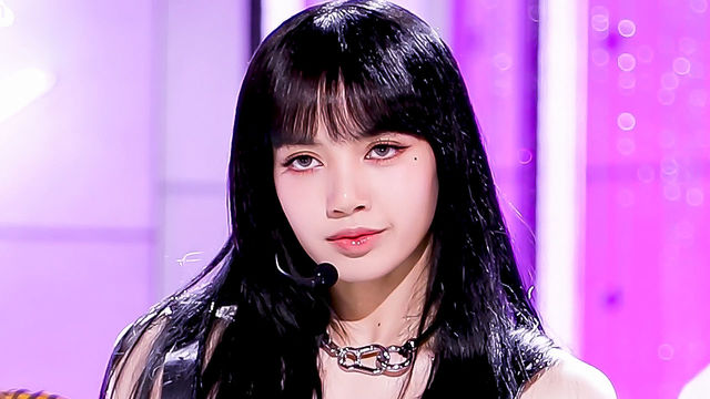 SBS 인기가요 : [페이스캠] 블랙핑크 리사 'Shut Down' (BLACKPINK LISA FaceCam) : SBS