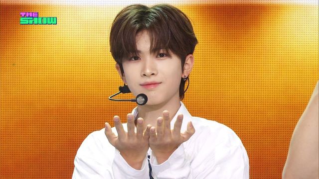 FANTASY BOYS - 분명 그녀가 나를 보고 웃잖아 [THE SHOW 240514]